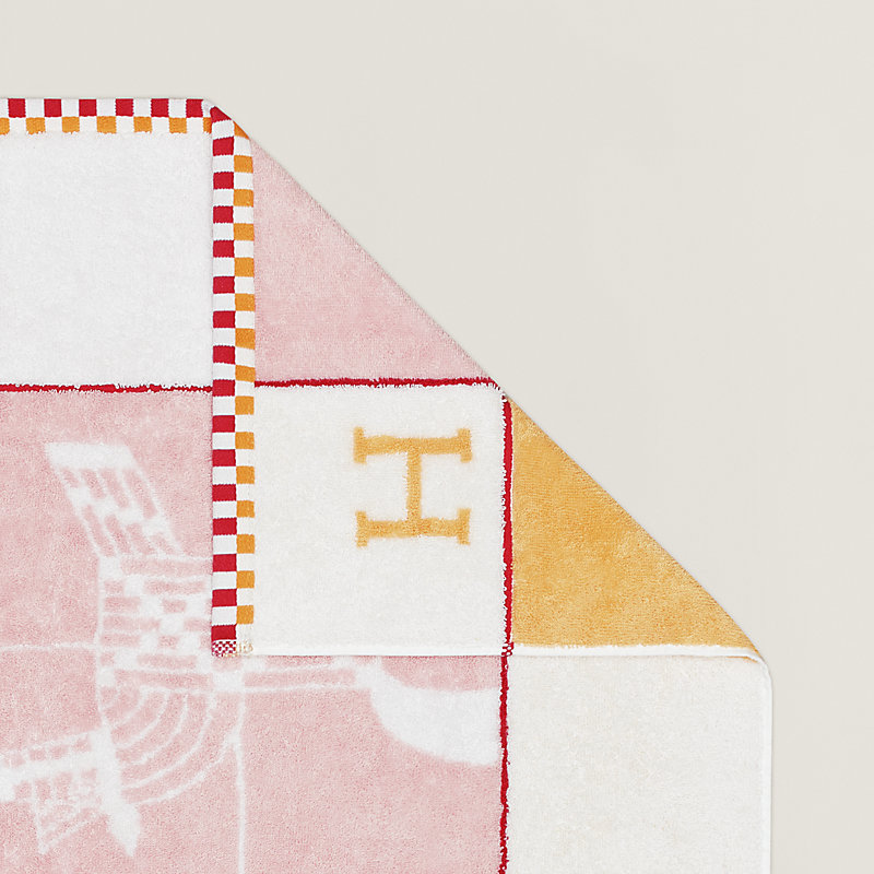 週末SALE⭐︎HERMES エルメスマットてんとう虫　草花柄　コットンフランス製 Animaux Nattes towel - Pink | Hermès Canada